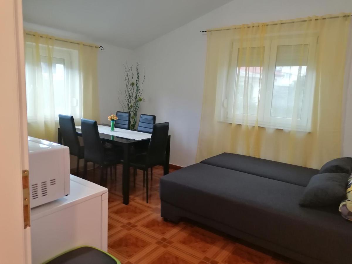 Apartmani Ivana Senj Senj  Esterno foto