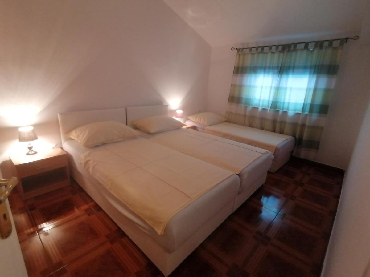 Apartmani Ivana Senj Senj  Esterno foto